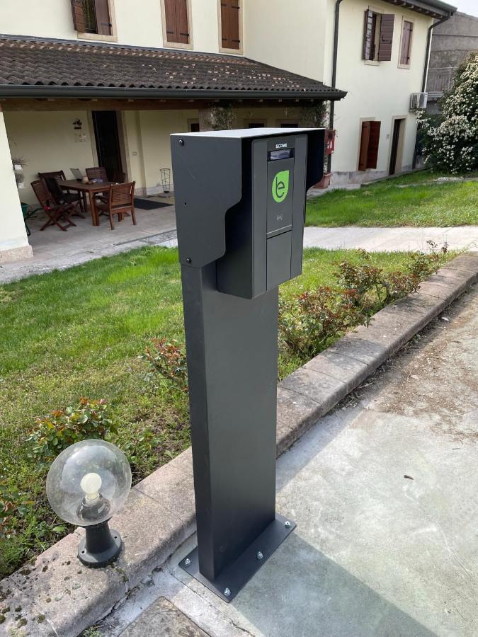 Agriturismo Al Tralcio Valeggio sul Mincio Luaran gambar