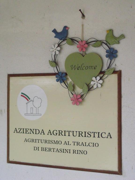 Agriturismo Al Tralcio Valeggio sul Mincio Luaran gambar