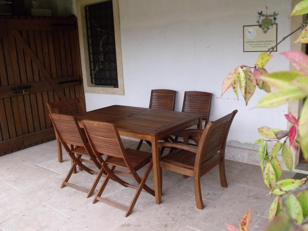 Agriturismo Al Tralcio Valeggio sul Mincio Luaran gambar