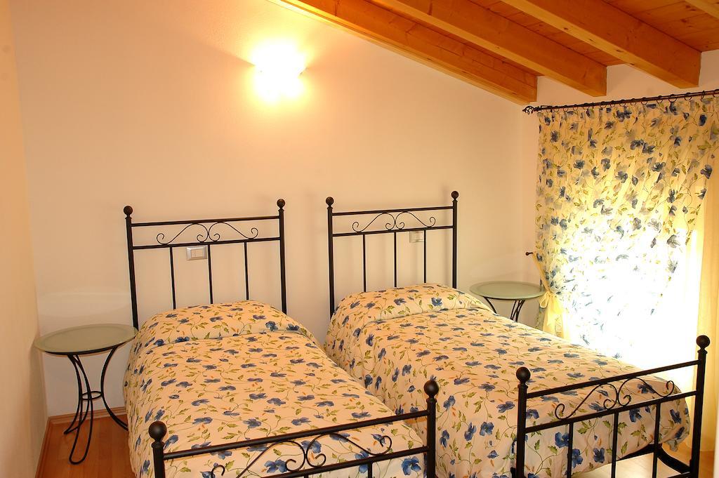 Agriturismo Al Tralcio Valeggio sul Mincio Bilik gambar