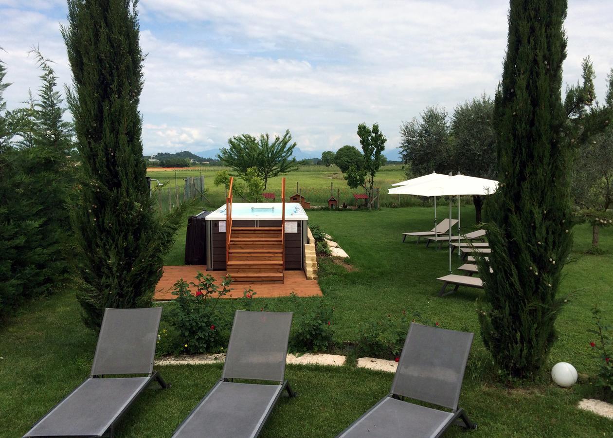 Agriturismo Al Tralcio Valeggio sul Mincio Luaran gambar