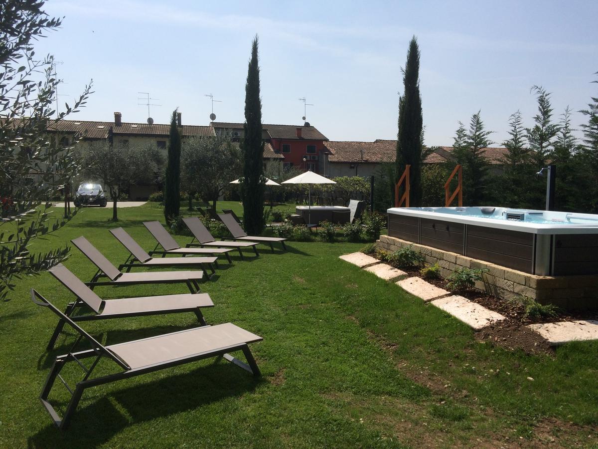 Agriturismo Al Tralcio Valeggio sul Mincio Luaran gambar
