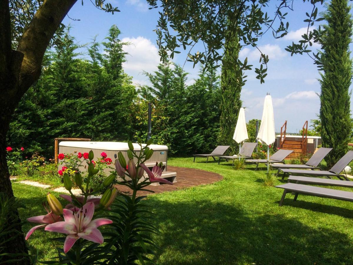 Agriturismo Al Tralcio Valeggio sul Mincio Luaran gambar